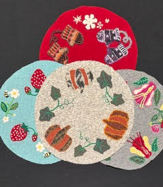 Picture for: Wool Appliqué: Seasonal Table Mat - NEW!