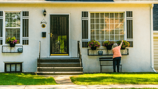 Picture for: Senior Housing: Should I Stay or Should I Go?