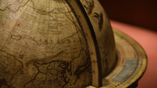 Course What is History? image 1