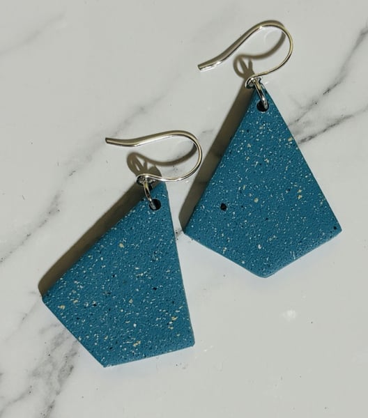 Course Intro to Polymer Clay Earrings image 3