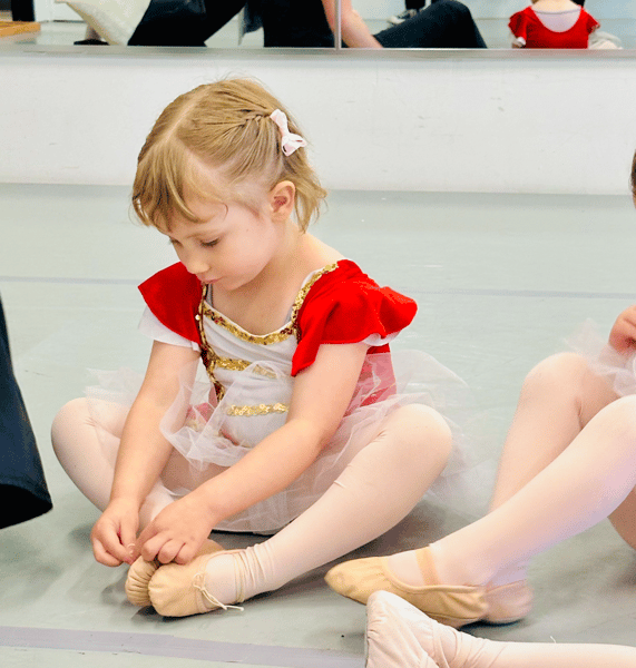 Picture for Youth Ballet (Ages 7-9)